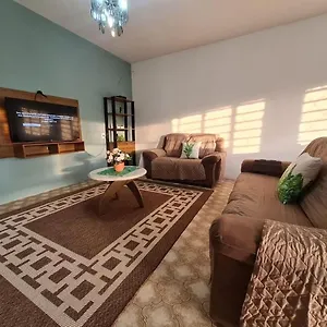 https://the-yellow-house.santa-catarina-brasil.com